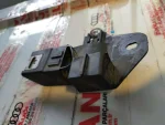 1K1863143B | Orta Konsol Bağlantı Braketi | VW Golf - Seat Altea, Toledo - 1