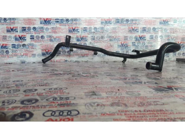 06B103213C | Karter Havalandırma Hortumu VAG