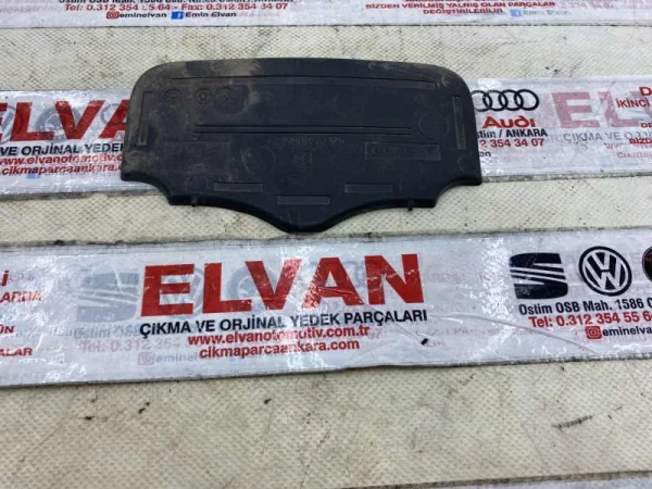 3C0863328A | Orta Konsol Kauçuk Paspası | VW CC, Passat VAG