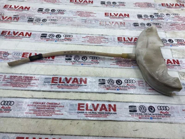 2K0843961 | VW Caddy Sürgülü Kapı Su Tahliye Hortumu VAG