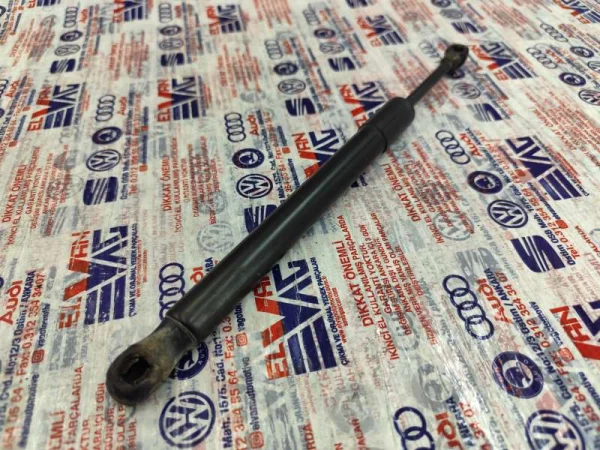 1K5827550C | VW Jetta Arka Bagaj Amortisörü VAG