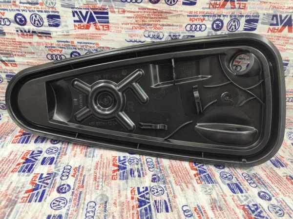 5NA837916A | Sağ Kapı İç Sacı Koruyucusu | VW Tiguan - Seat Tarraco VAG