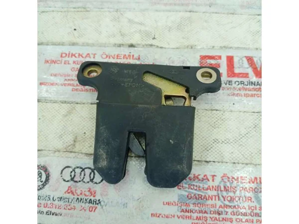 4A5827505B | Arka Bagaj Kilidi | Audi 100 Serisi, A6, A8, S6 VAG