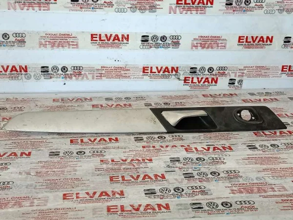 3AA867440 | Sağ Kapı İç Açma Kolu Çerçevesi VAG