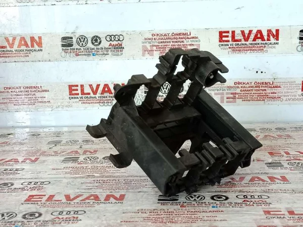 8K1937503C | Sigorta Kutusu | Audi A4, A5, Q5 VAG