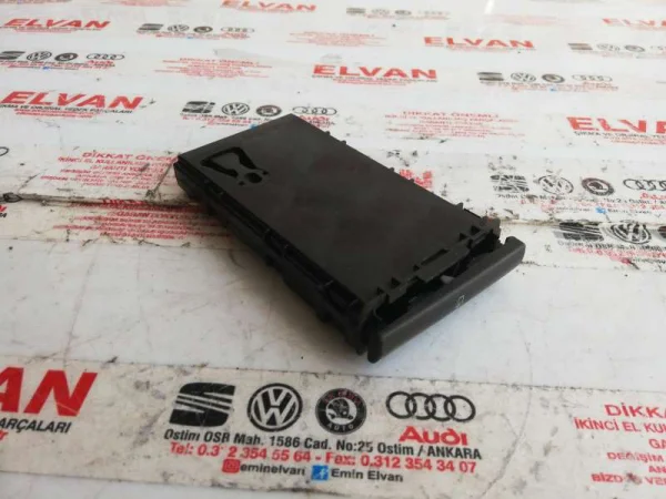6L2862531 | Seat Ibiza Katlanır Ön Bardaklık VAG