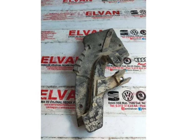 3C0854855C | VW Passat Sol Arka Marşpiyel Kaplaması VAG
