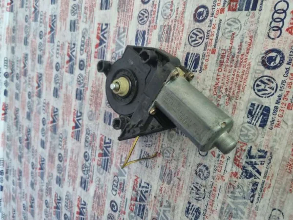 0130821999 | Elektrikli Sol Ön Cam Motoru VAG