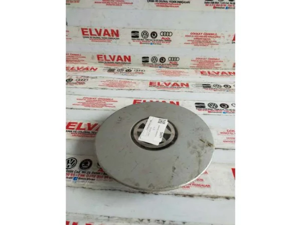 6N0601149E | VW Polo Jant Göbeği VAG