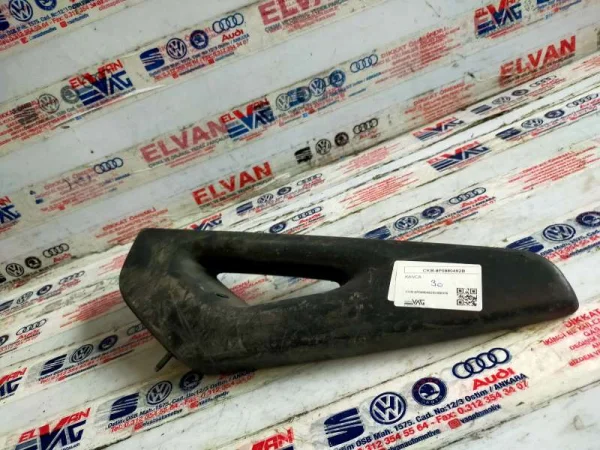 8P0880492B | Sağ Orta Konsol Tutamağı | Audi A3, RS 3 VAG