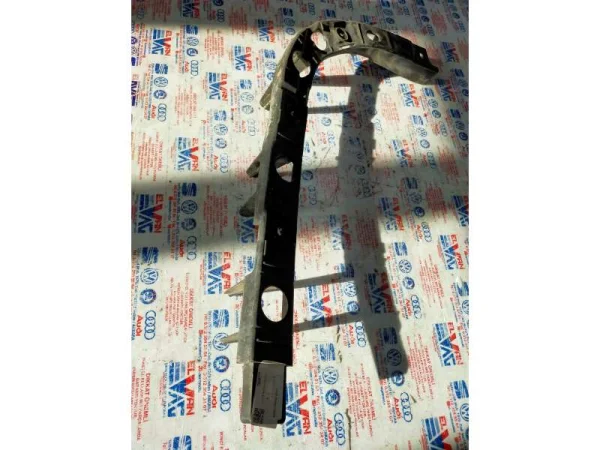5P0807864B | Seat Altea Arka Sağ Tampon Braketi VAG