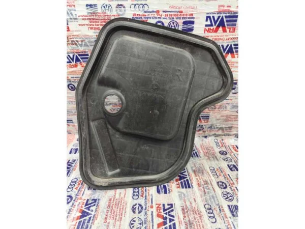 5F4837916D | Seat Leon Sağ İç Kapı Paneli Kapağı VAG