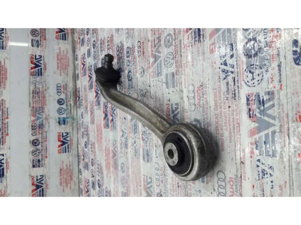 8K0407510A | Üst Sağ Rotilli Kol | Audi A4, A5, Q5 VAG