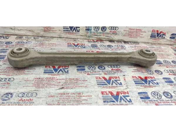 97033104300 | Porsche Panamera Arka Üst Salıncak VAG