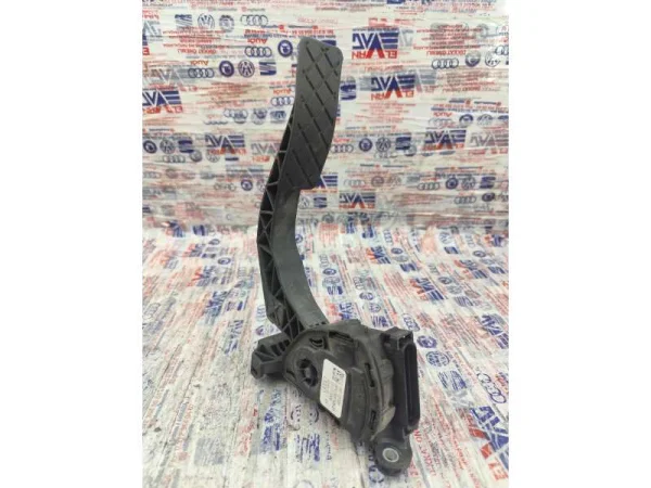 8K1723523 | Gaz Pedalı | Audi A4, A5, A6, A7, A8, Q5 VAG
