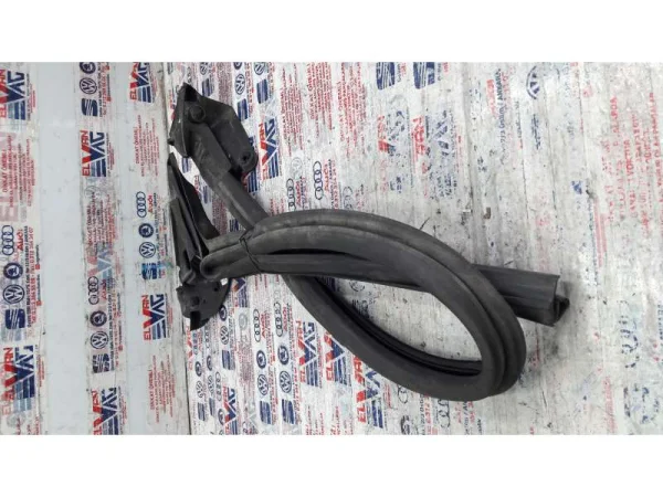 8W8837479 | Audi A5 Sol Ön Kapı Fitili VAG