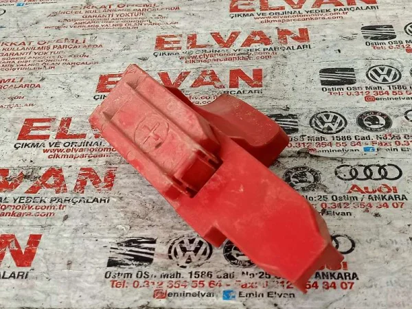 6C0915441 | Akü Artı Kutup Kapağı | VW Polo - Audi A1 - Seat Ibiza VAG