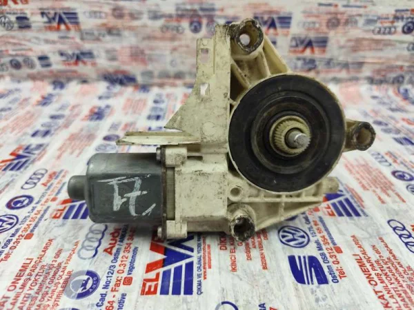 0130822229 | Cam Motoru VAG