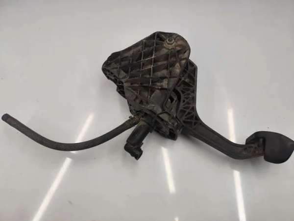 1K0721796E | Debriyaj Pedalı VAG
