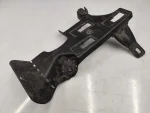 5C1864767B | Ayak Dayama Braketi | VW Jetta, Passat - 3