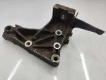 701422903A | VW Transporter Sağ Motor Takozu Braketi - 2