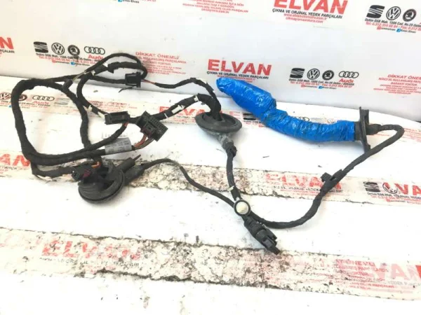 8R0971687AJ | Arka Sol Kapı Kablo Tesisatı VAG