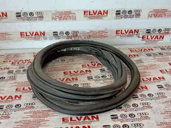 6R6867912B | Arka Sağ Kapı Fitili VAG