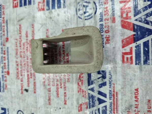 5G0868345 | Cam Düğme Yuvası | VW E-Golf, Golf, Passat, Tiguan - Seat Ateca - Cupra Ateca VAG