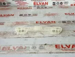 1K0858685C | İç Tutamak Bağlantı Braketi | VW CC, Golf, Jetta, Passat, Tiguan - Seat Alhambra - 2