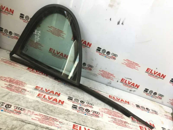 1M0845214E | Seat Leon Arka Sağ Kelebek Camı VAG