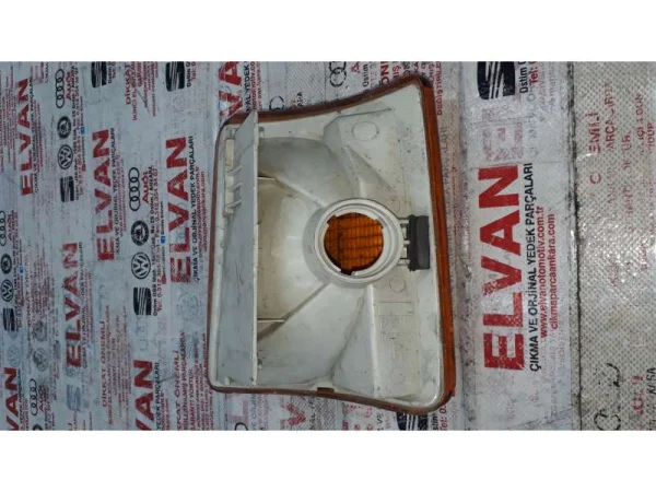 T4953050 | Sağ Sinyal Lambası VAG
