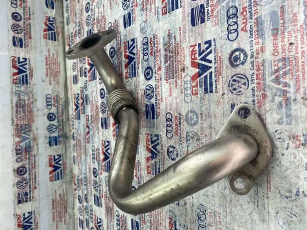 070131521AA | VW Transporter EGR Borusu VAG