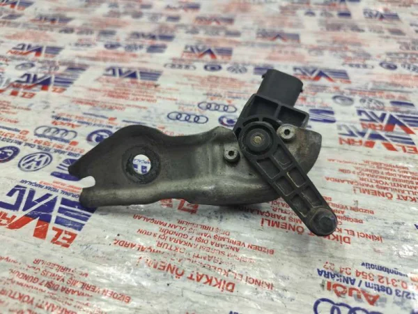 7L0616214B | Sağ Ön Far Seviye Sensörü | VW Touareg - Audi Q7 VAG