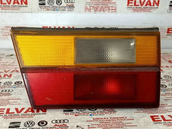321945107 | VW Passat İç Arka Stop Lambası VAG