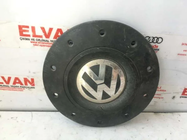 7H0601151A | VW Transporter Jant Göbeği VAG