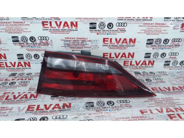 8V5945094 | Audi A3 Sağ İç Stop Lambası VAG
