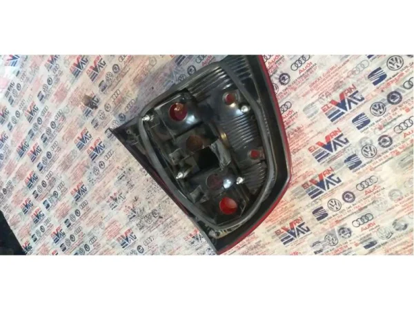 1Z5945096B | Sağ Stop Lambası VAG