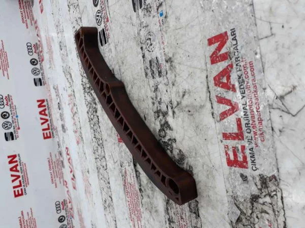 03C109469C | VW Polo Eksantrik Zincir Seti VAG
