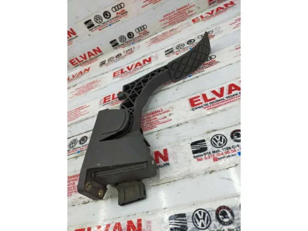 01C050006 | Gaz Pedalı VAG