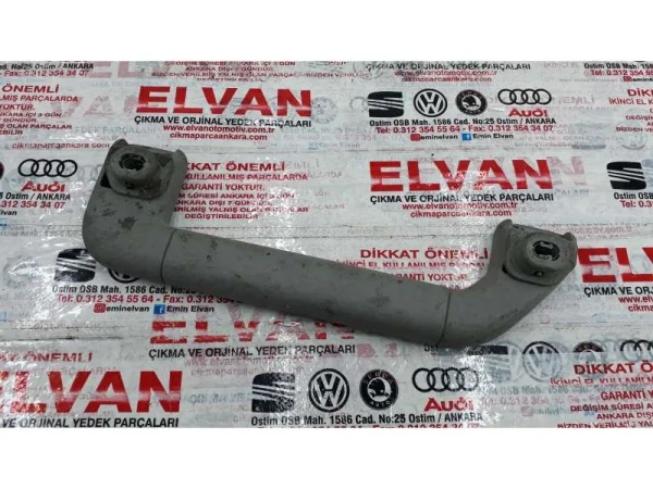 7L0857608A | VW Touareg İç Kapı Tutma Kolu VAG