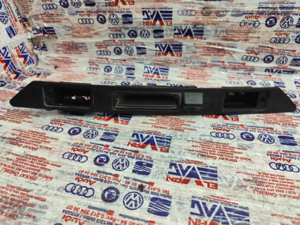 4L0827574 | Arka Bagaj Açma Kolu | Audi A6, Q7 VAG