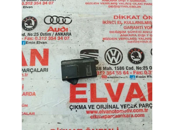 535959665 | Arka Cam Açma Düğmesi | VW Bora, Caravelle, Golf, Jetta, Passat - Skoda Superb VAG