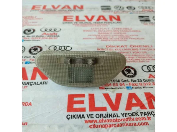 8D0947111B | Audi A4 İç Aydınlatma Lambası VAG