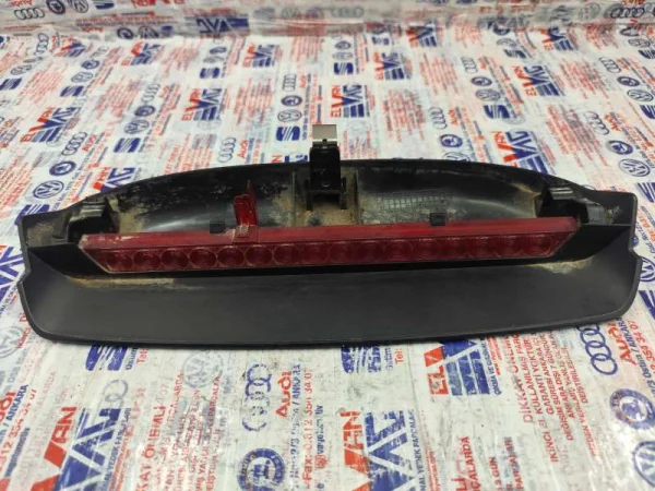5J6945097A | Skoda Fabia Üçüncü Fren Lambası VAG