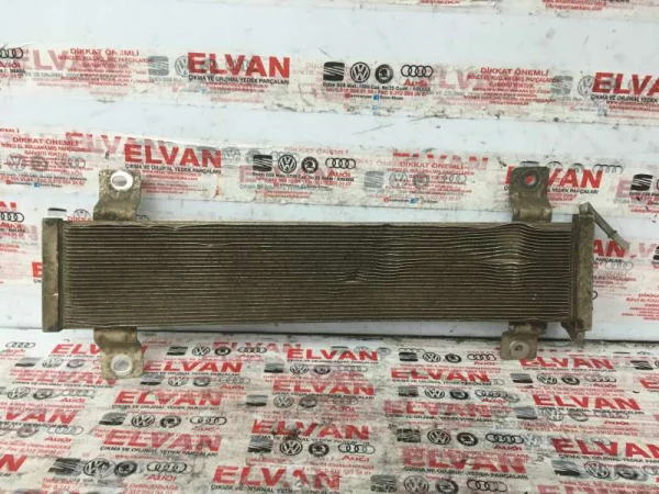 7H0203551C | VW Transporter Yakıt Soğutucu Radyatörü VAG