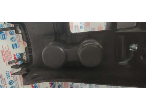 5F0858329A | Seat Leon Orta Konsol VAG