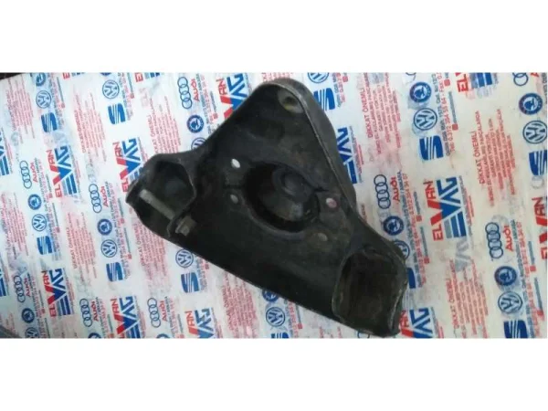 8D0412391B | Amortisör Kule Braketi | VW Passat - Audi A4 VAG