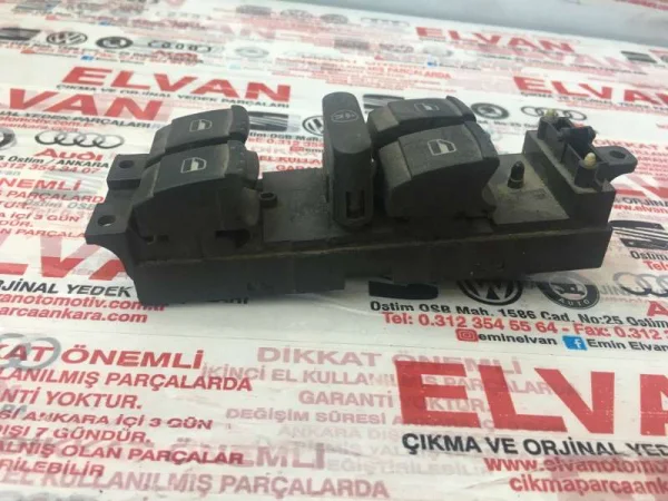 1J4959857A | Ön Sol Cam Açma Düğmesi VAG