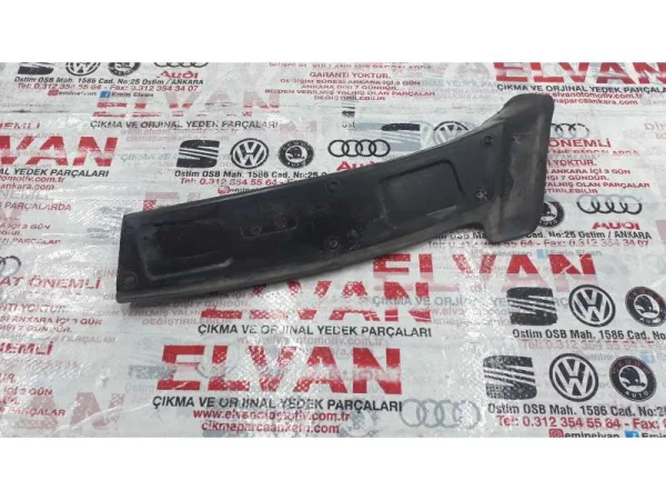 3C5945311C | VW Passat Sol Arka Dış Stop Lambası Çerçevesi VAG