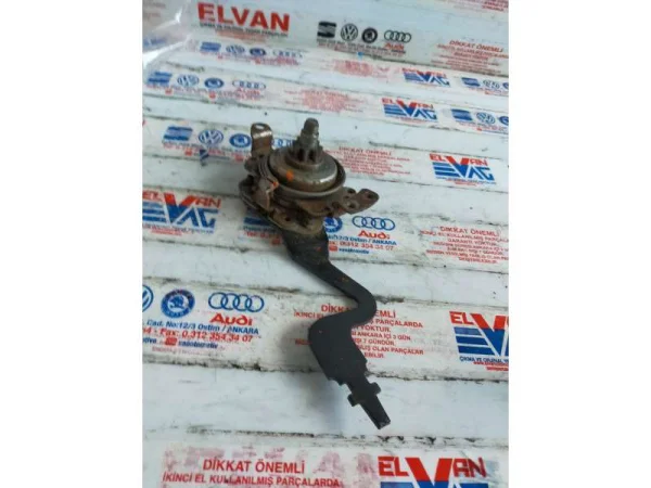 3C0881092 | VW Passat Koltuk Yükseklik Ayar Kolu VAG